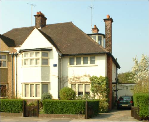 105 Hampstead Way